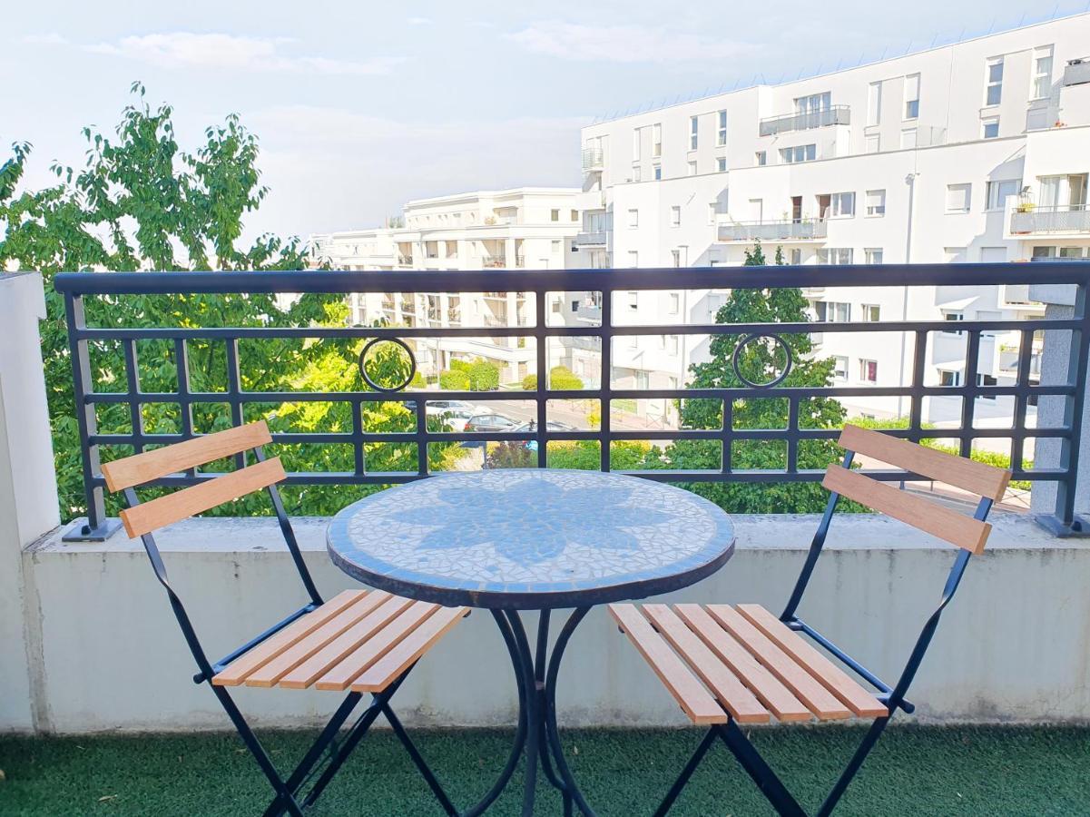 Exige Home - Charmant 2 Pieces Vue Tour Eiffel Шатийон Экстерьер фото